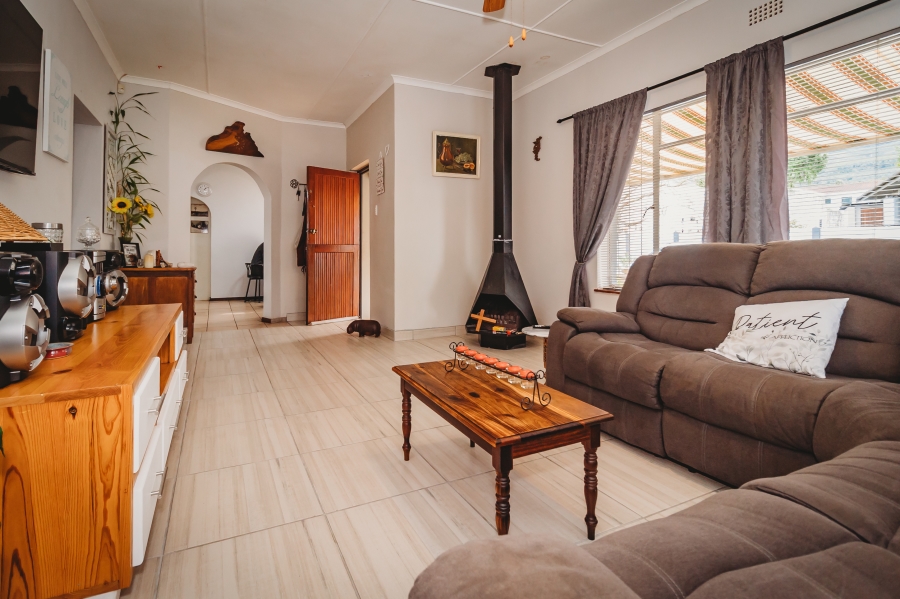 3 Bedroom Property for Sale in Denneoord Western Cape